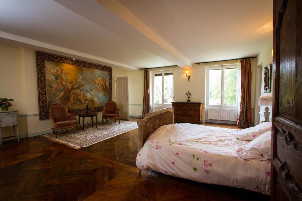 Chateau De La Madeleine Pressagny l'Orgueilleux Room photo